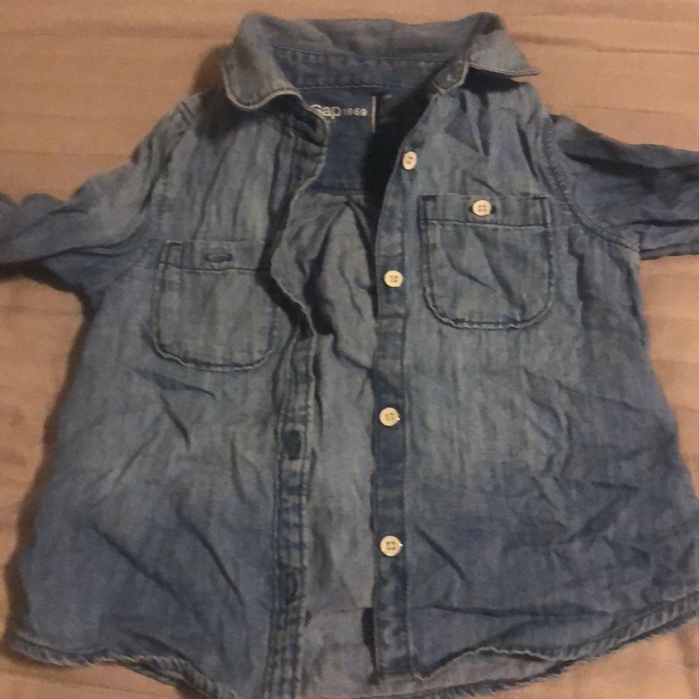 BabyGap blue jean button up shirt with pockets
